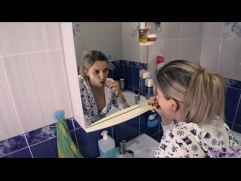 ❤️ Bidh Hack le òga ann am pajamas a’ crìochnachadh cum beòil ann an asal - letty black ❌ Porn anal aig porn gd.high-pass.ru